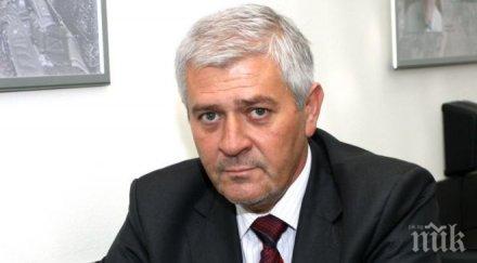 зам министърът здравеопазването цяла нощ чакаме резултатите еболата дано стане успокоим