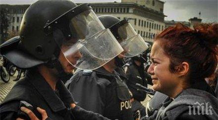 авторът култова снимка протестите взел хонорар лева