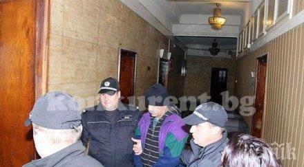 брат натопи сестра екзекуцията баща