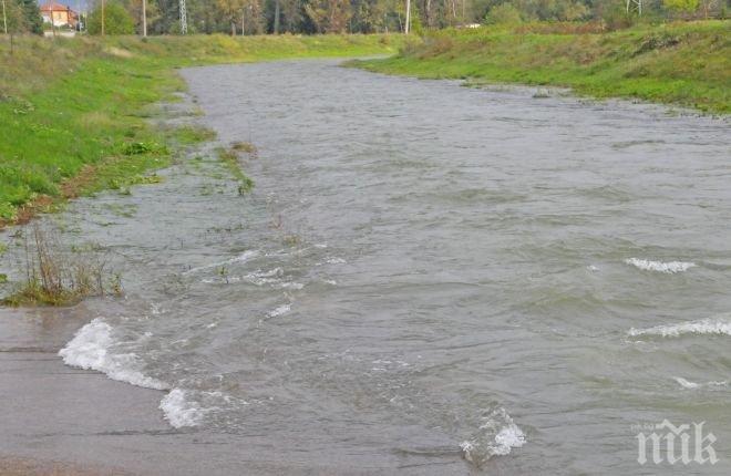 Следят нивата на реки и язовири в Русенско