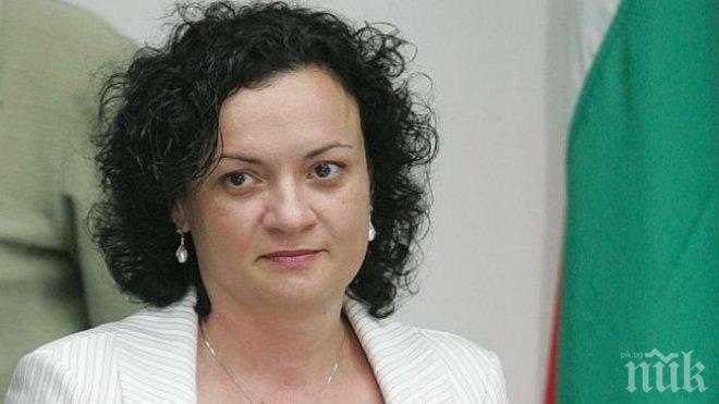 Министър Василева ще инспектира три обекта в Бургаско