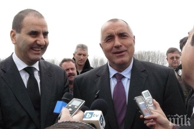 Свищовлия написа народна песен: ...И тръгна дружина сговорна, Бойко войвода им стана, Цветан помощник му беше...