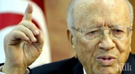 годишният бенджи есебси отива балотаж президент тунис