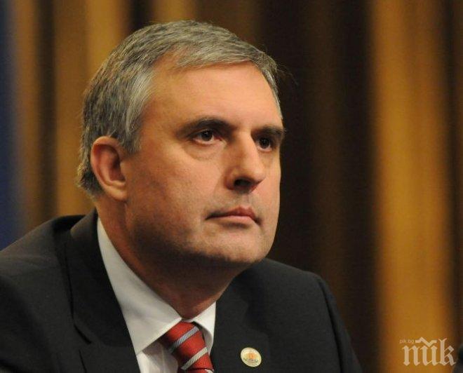 Калфин призна: Ножицата на доходите се разтваря 