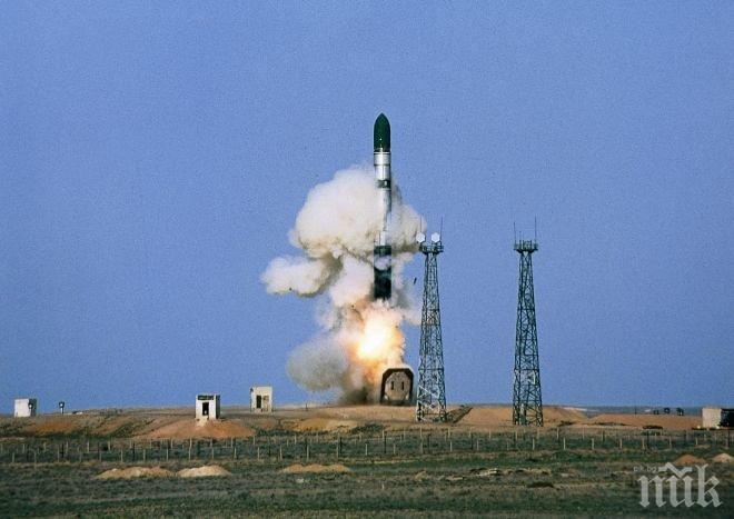 Изстреляха руска ракета с международен екипаж от Байконур 