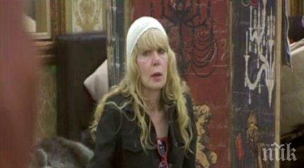 скандалната захажаева бащата албена подмиваше отпред отзад