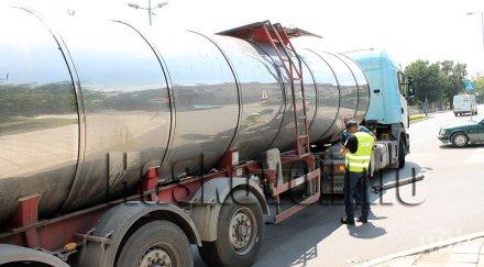 откраднаха 1000 литра гориво метална цистерна