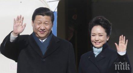 нов хит клип любовта президент първа дама стана хит мрежата видео