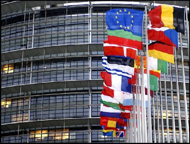 Европейската комисия с две нови наказателни процедури срещу България 