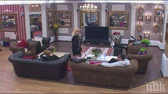 Стана горещо в Биг Брадър! Емо Каменов лъсна само по патлак заради храна! (снимка)