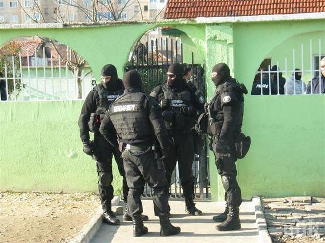 Част от задържаните при акцията на ДАНС в Пазарджик са били освободени късно снощи