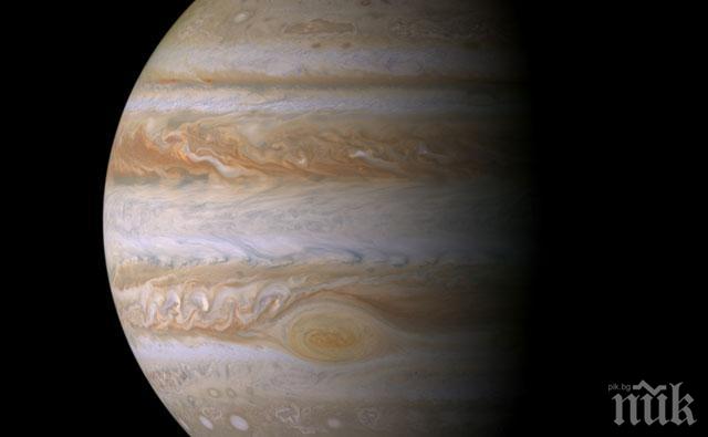 На Юпитер може да има живот (видео)