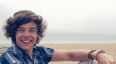 хари стайлс шокира фенките призна влюбвал