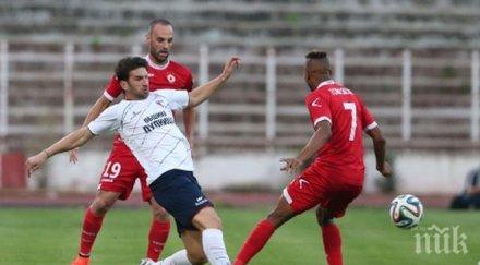 марек цска оттеглиха почивка наводнен терен мъчи играчите бончук