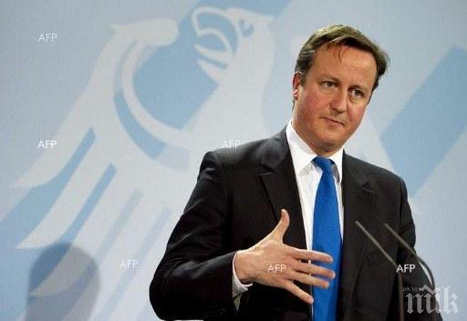 Камерън се зарече да има строги ограничения на социалните помощи за имигранти 