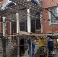 Деца учат възрожденско писмо в Перущица