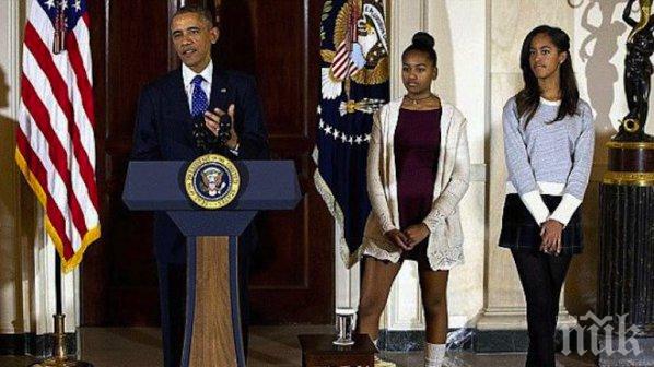 Говорителка на конгресмен разкритикува вида на дъщерите на Обама и подаде оставка