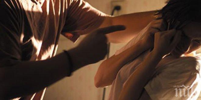 Предлагат сексуалните насилници на деца да не упражняват определени професии