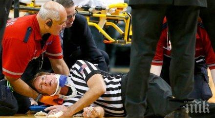 кошмар баскетболист прати съдия безсъзнание спорна топка видео