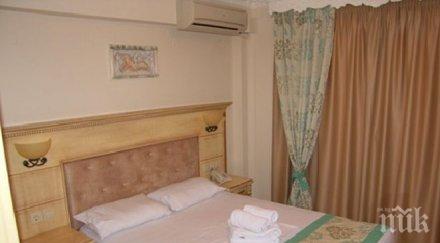 баровски хотел подарява безплатна ваканция хора 2000 приятели фейсбук