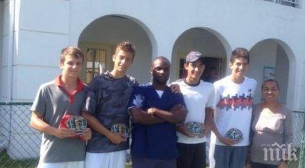 българчета печелят турнир тенис бахамите