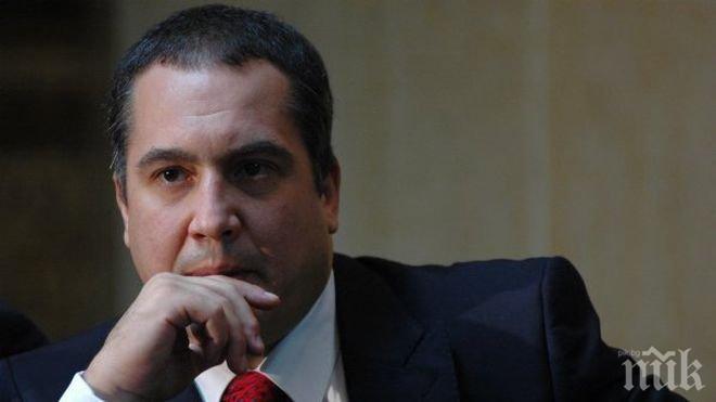 САМО в ПИК! Слави Бинев сензационно: Няма да съм удобно мече в ръцете на Министерство на културата! Защо артистите обслужват тези, които ги мъчат? Има натиск да остана на поста, изкуството не е само на жълтите павета!