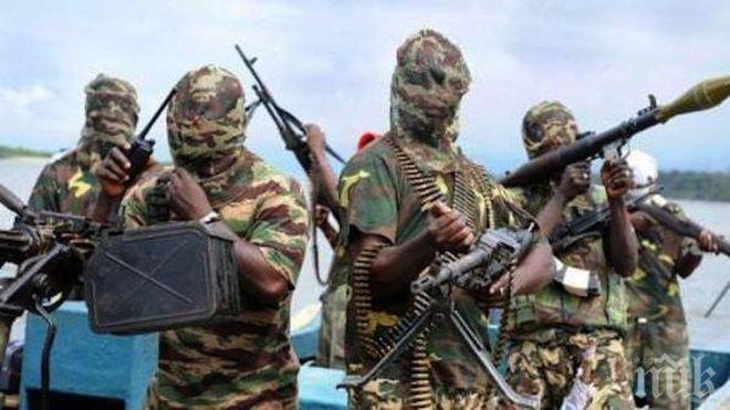 Дръзка атака - екстремисти убиха полицаи