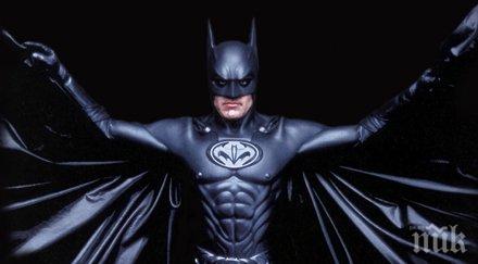 продадоха търг първия батмобил