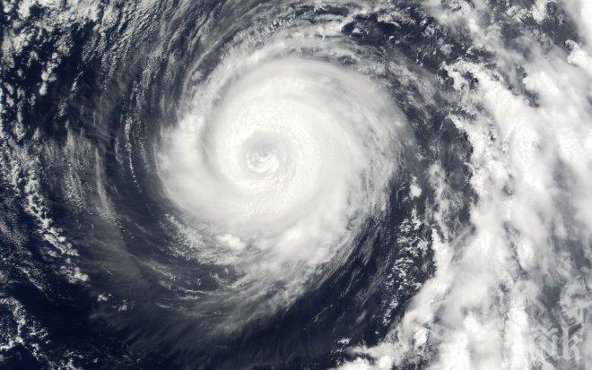 Тайфунът във Филипините взе три жертви