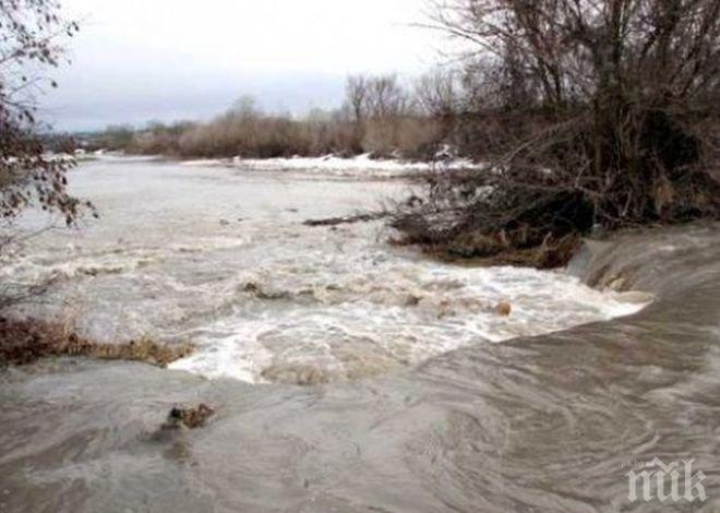Котел пред водно бедствие - 5 язовира с опасност от преливане