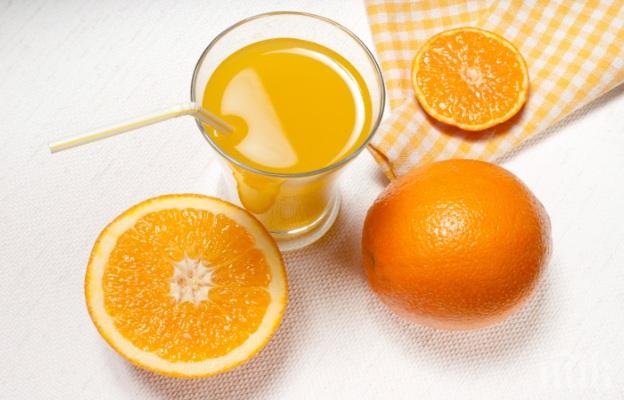 Прясно изцеденият портокалов сок е известен с полезните си качества.