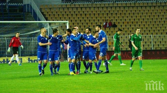 Черноморец закъса, разпродават го заради дългове