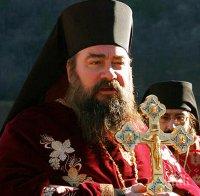 Игуменът с порното се покри, търсят го под дърво и камък 