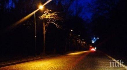 пияни момичета изпотрошиха улични лампи бона