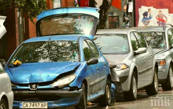 Три коли се нанизаха във верижна катастрофа край село Галиче