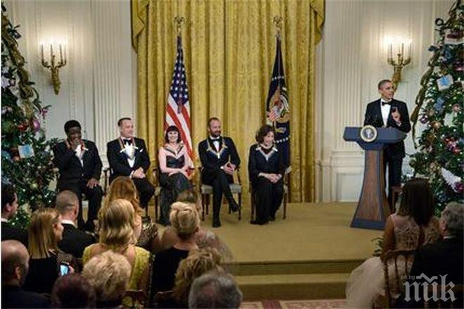 Обама награди Стинг и Том Ханкс