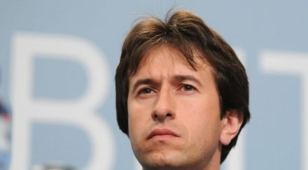 доган неадекватен