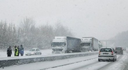 снегът взе жертви балканите българи беда
