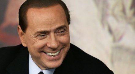 берлускони влиза борбата премиерското кресло
