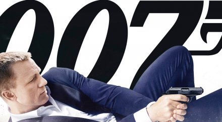 джеймс бонд атакува боксофиса сащ канада