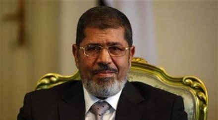 египетският президент отмени спорния декрет