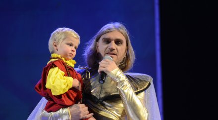 коцето калки показа тайния син снимки