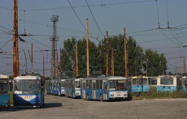 Цигани свиха 300 м. кабел от тролеите в Пловдив 