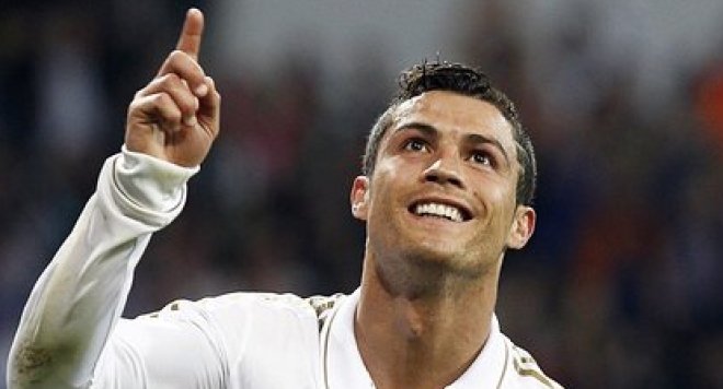 Босът на Реал готов да позлати Кристиано Роналдо
