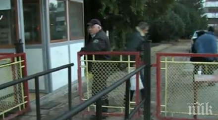 служители военния завод лясковец стягат бунт дали аванс 240 лева