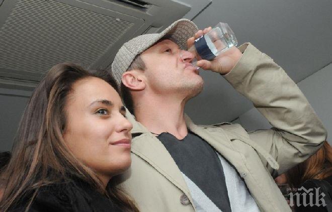 Радина се отдаде изцяло на Деян Донков: Варя му леща и домакинствам!