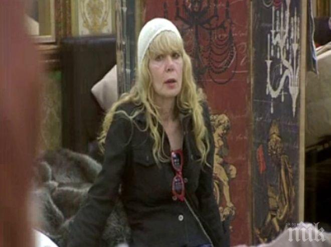 Кошмар! Майката на Албена Вулева изпаднала в клинична смърт