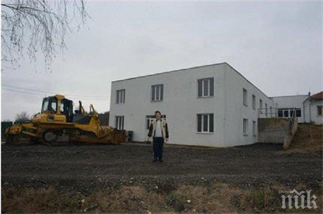 Нов социален дом край Лом пустее и се руши, но продължава да гълта пари 