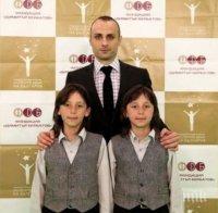 Браво! Бербатов купи роял на Хасан и Ибрахим