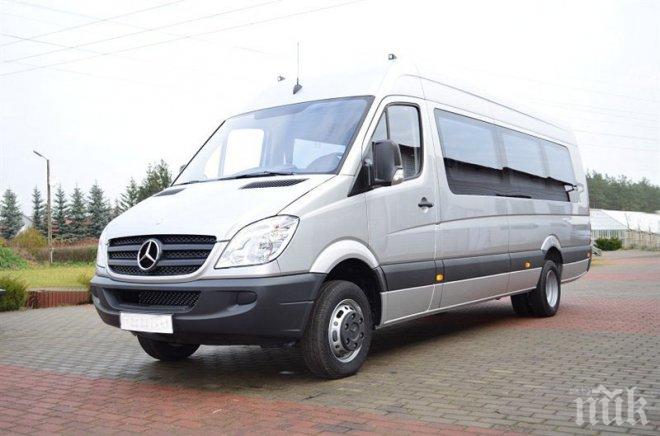 Транспортната комисия с извънредно заседава в микробус утре